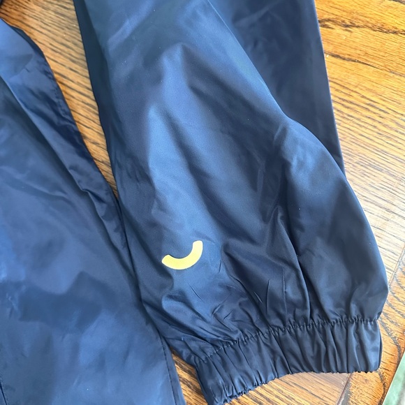 Navy Windbreaker “Papa Mac’s” Size L - Picture 3 of 5